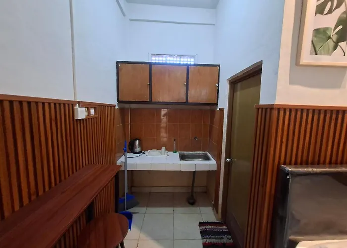 Kost Sri Rejeki ゲストハウス